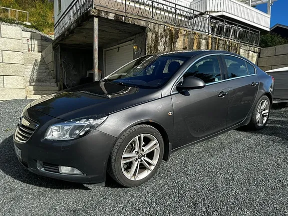 Opel Insignia 2010 photo 2