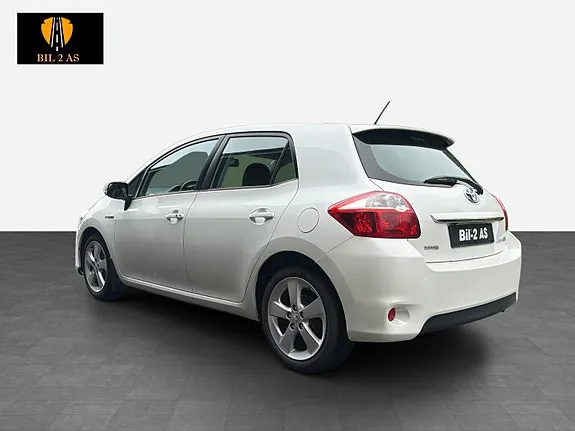 Toyota Auris 2011 photo 3