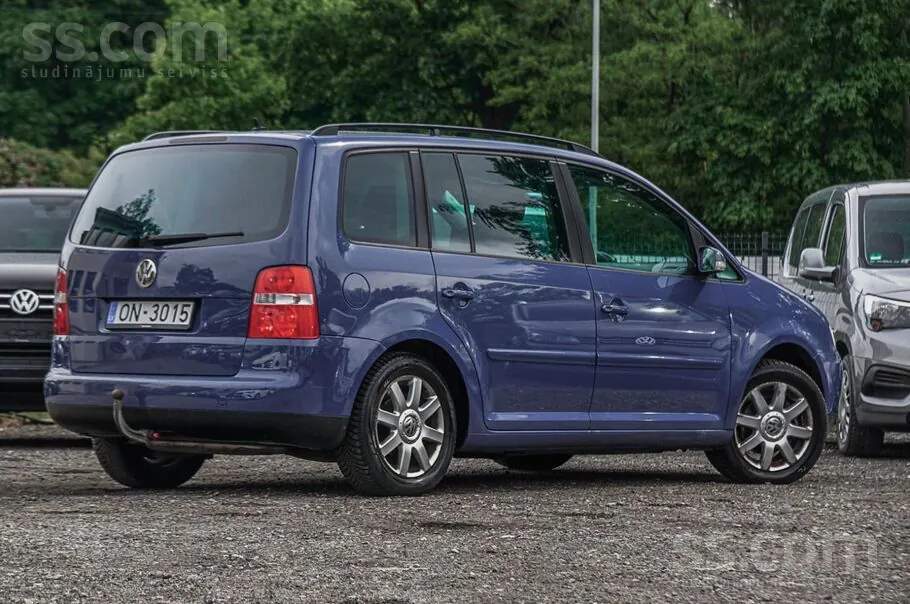 Volkswagen Touran 2004 photo 4