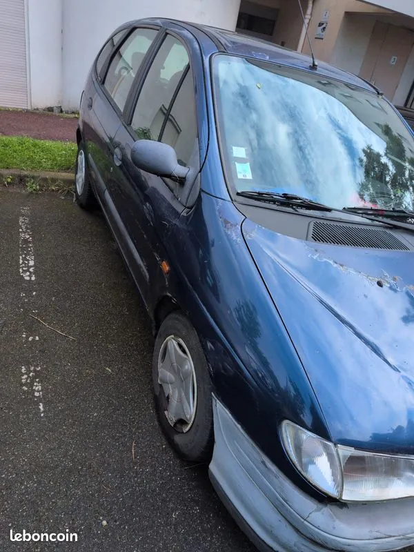 Renault Megane 1996 photo 2