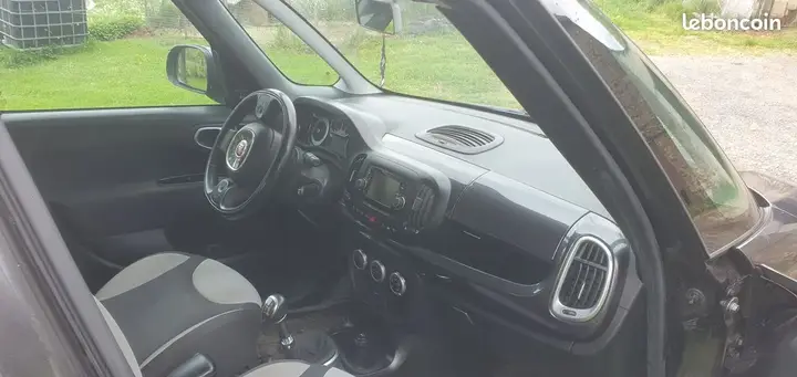 Fiat 500L 2013 photo 2