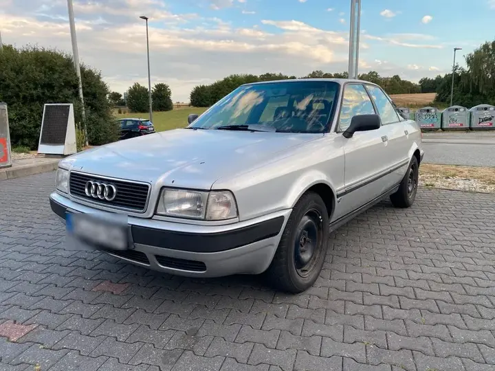 Audi 80