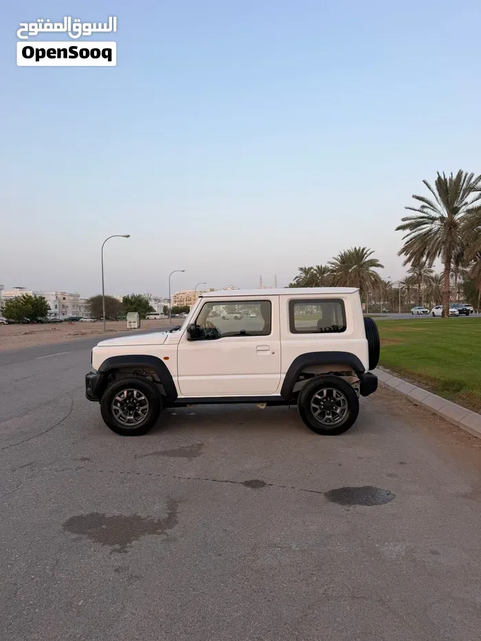 Suzuki Jimny 2025 photo 4