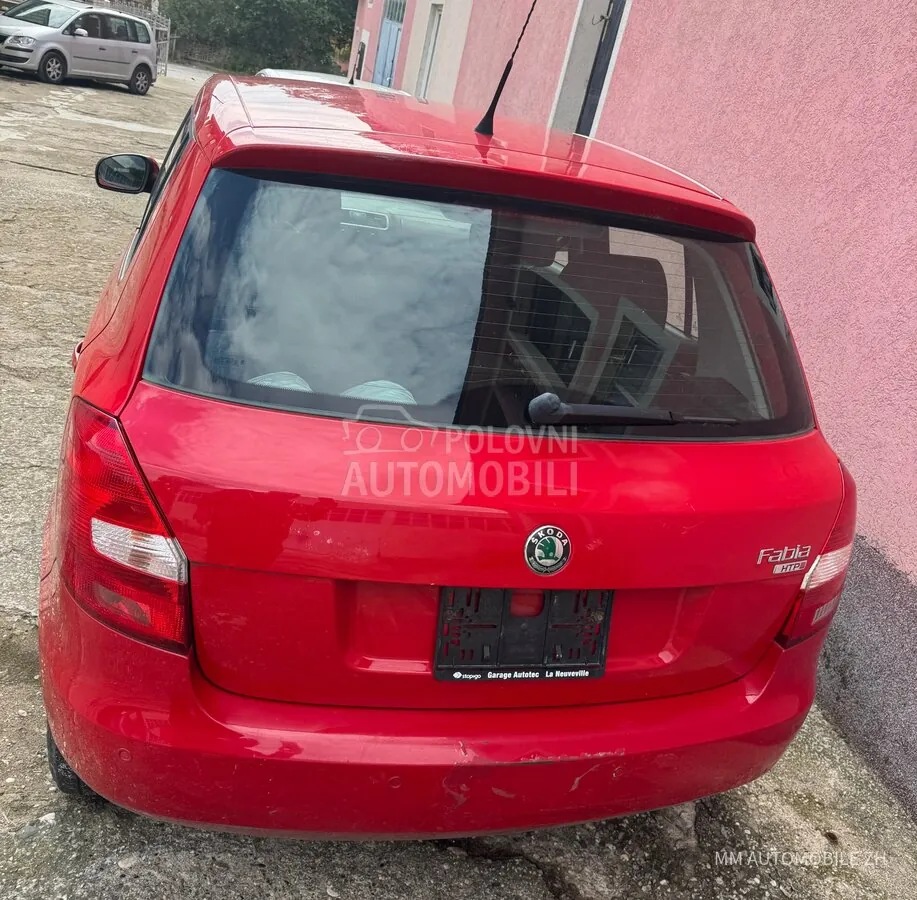 Skoda Fabia 2010 photo 4