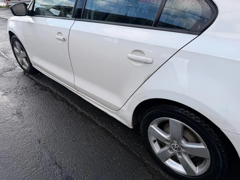 Volkswagen Jetta 2012 photo 4