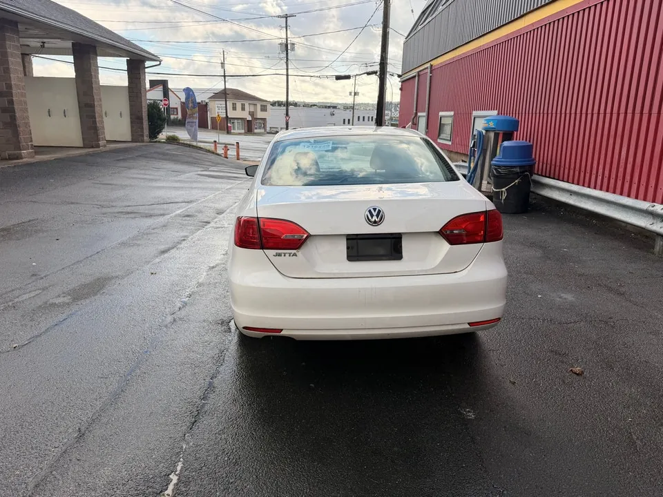 Volkswagen Jetta 2012 photo 5