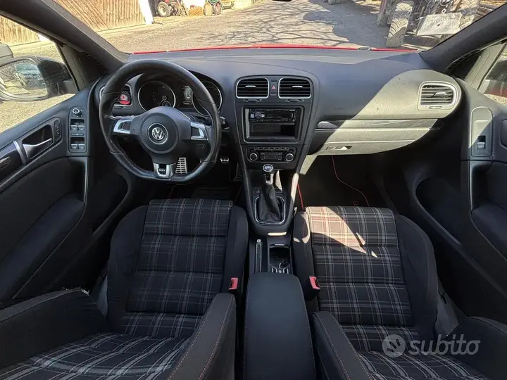 Volkswagen Golf Gti 2011 photo 4