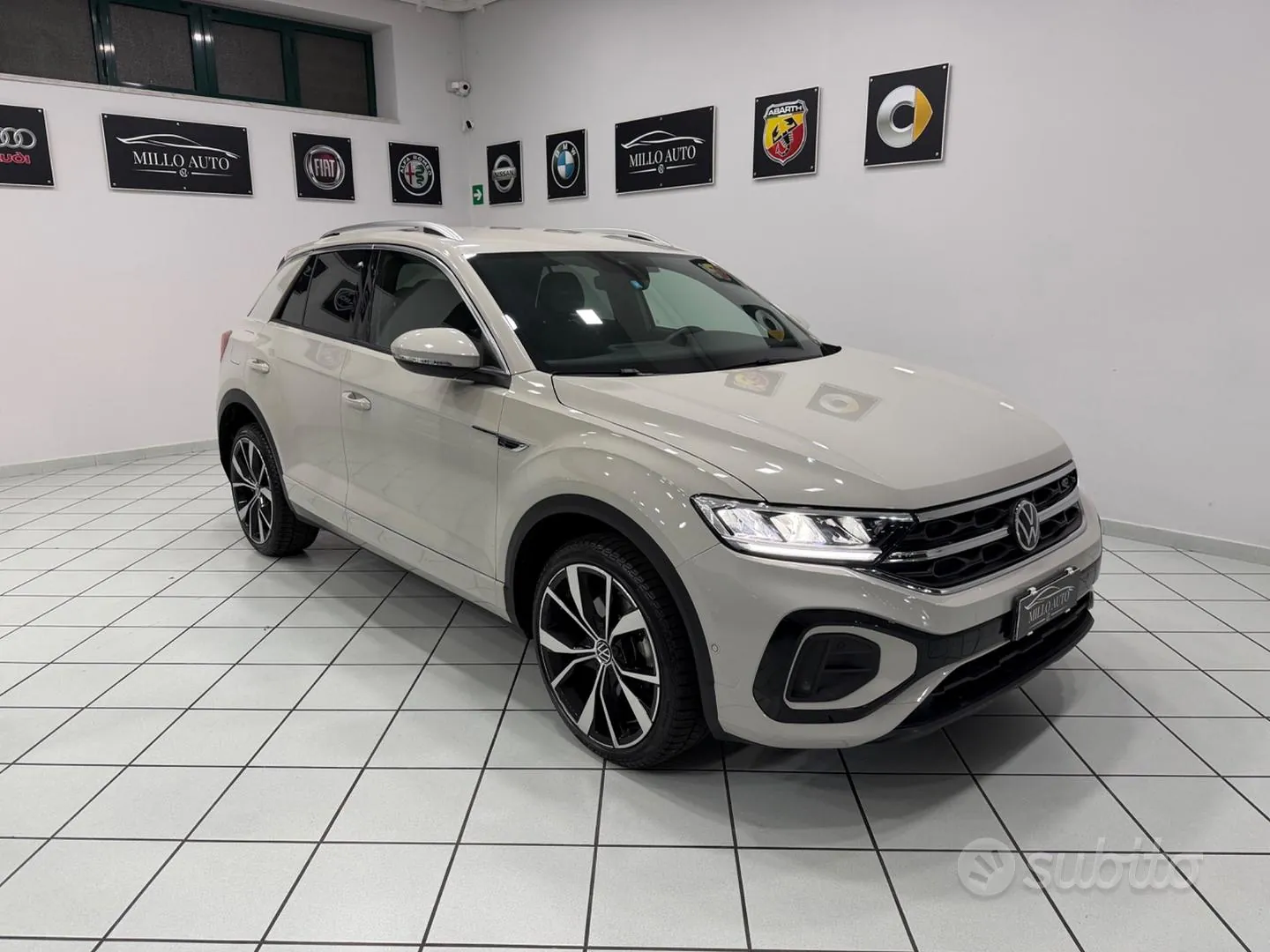 Volkswagen T-Roc 2023 photo 4