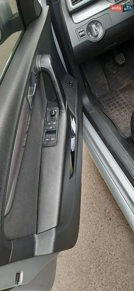 Volkswagen Passat 2013 photo 2