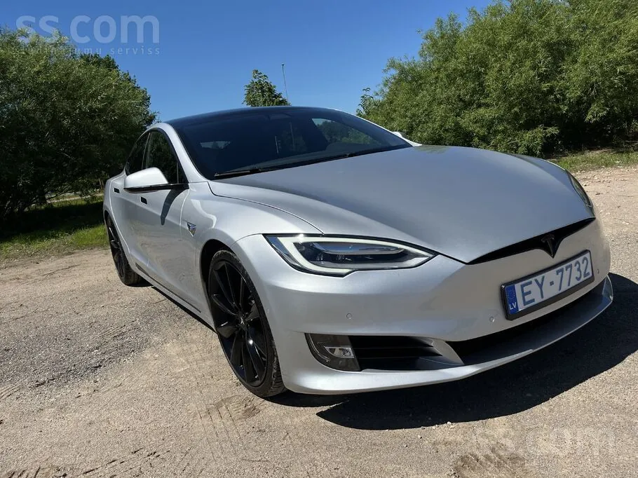 Tesla Model S 2017 photo 2