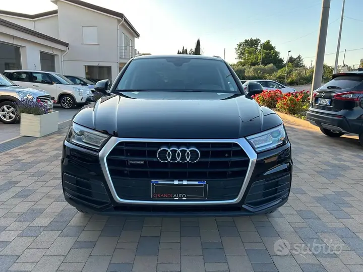 Audi Q5 2017 photo 2