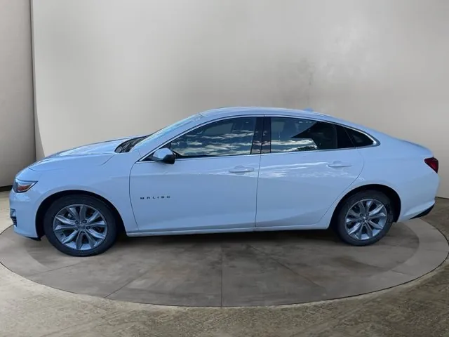 Chevrolet Malibu 2024 photo 2
