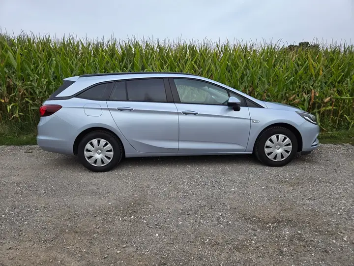 Opel Astra 2016 photo 2