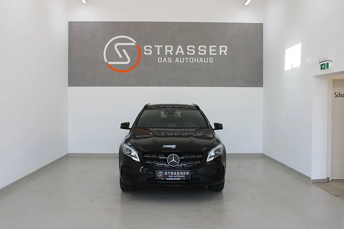 Mercedes-Benz Gla Class 2018 photo 2