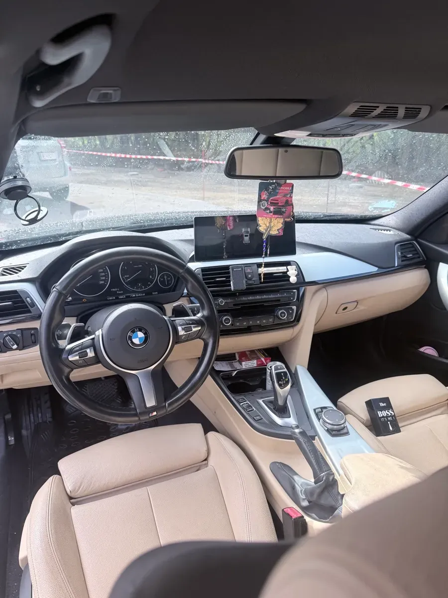 BMW 3 Series 2017 photo 2
