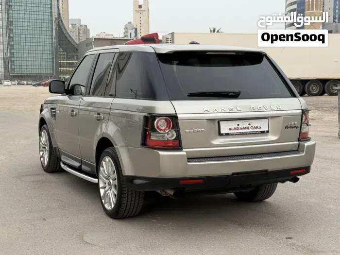 Land Rover Range Rover Sport 2013 photo 4