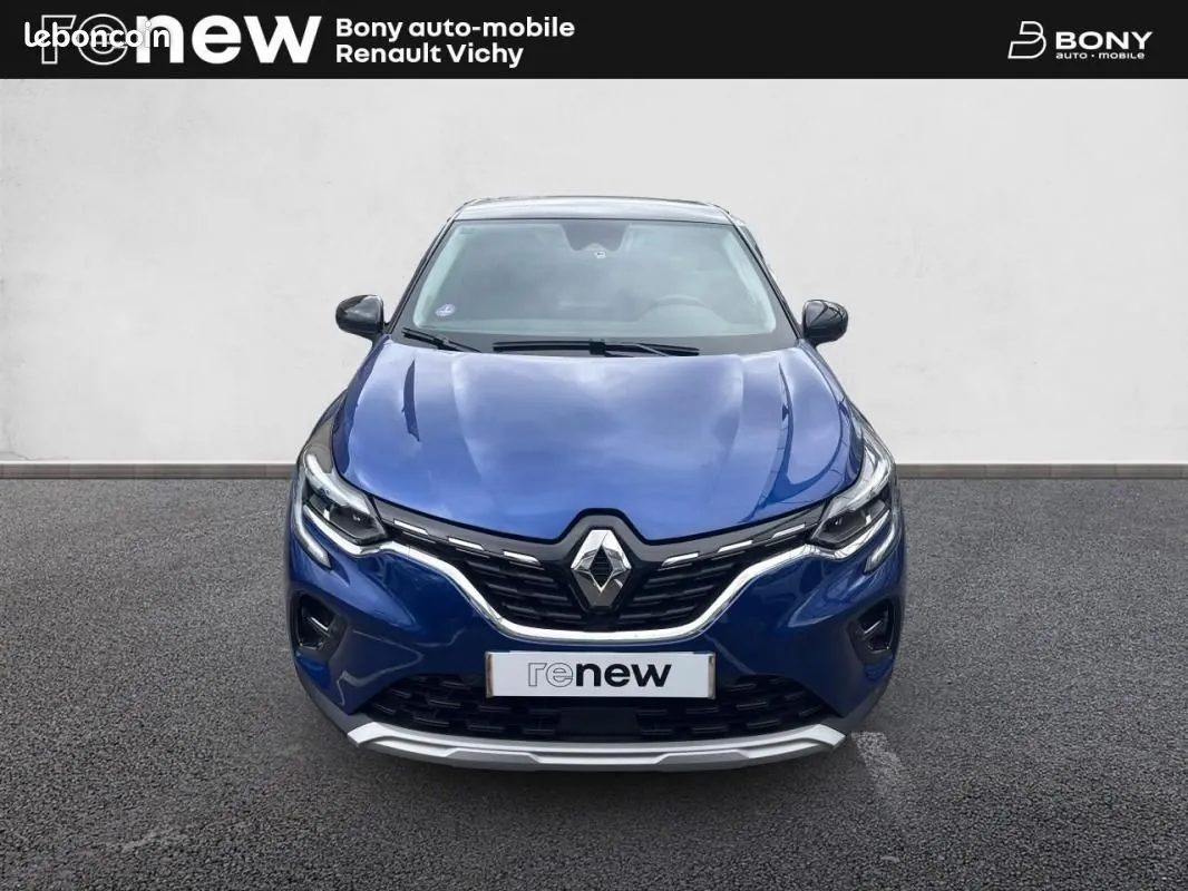 Renault Captur 2023 photo 2
