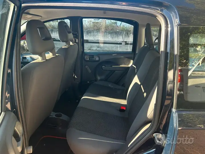 Fiat Panda 2010 photo 5