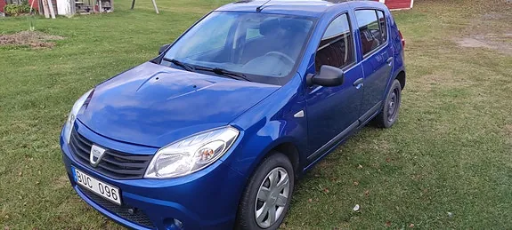 Dacia Sandero 2009 photo 2