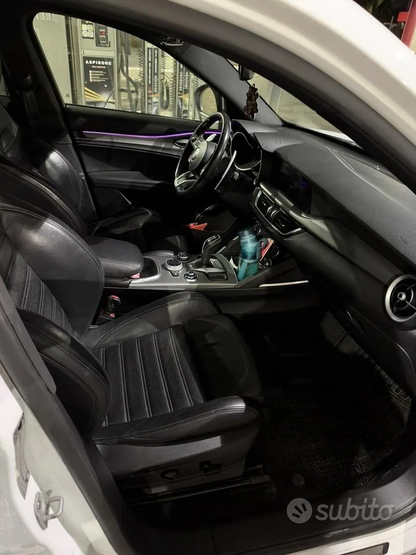 Alfa Romeo Stelvio 2021 photo 5