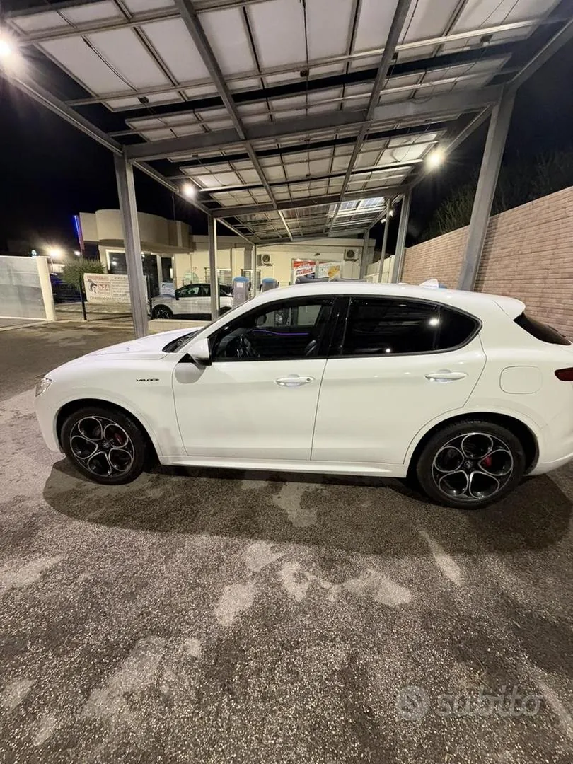 Alfa Romeo Stelvio 2021 photo 2