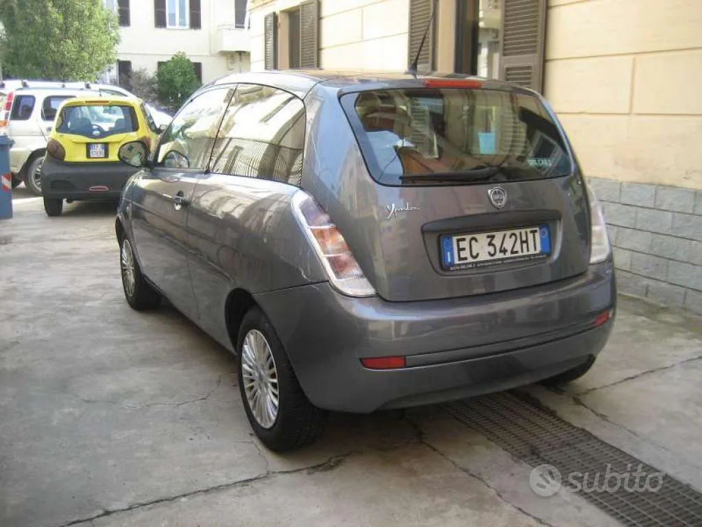 Lancia Ypsilon 2010 photo 4