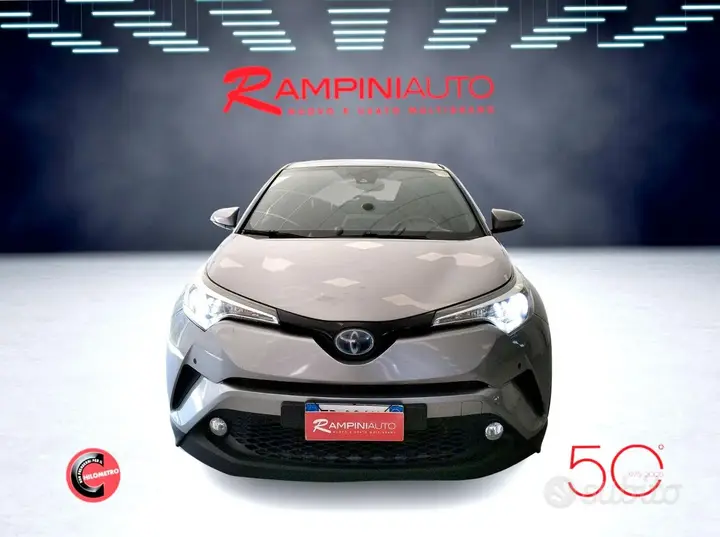 Toyota C-Hr 2018 photo 3