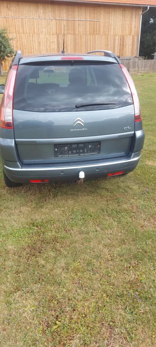 Citroen C4 Picasso 2011 photo 3