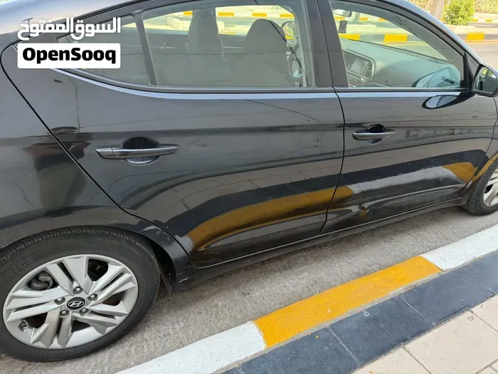 Hyundai Elantra 2020 photo 3