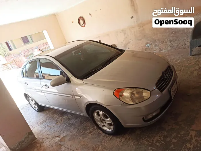 Hyundai Verna 2007 photo 2