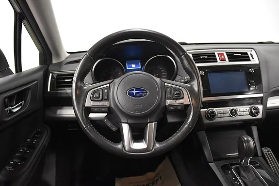 Subaru Outback 2016 photo 2