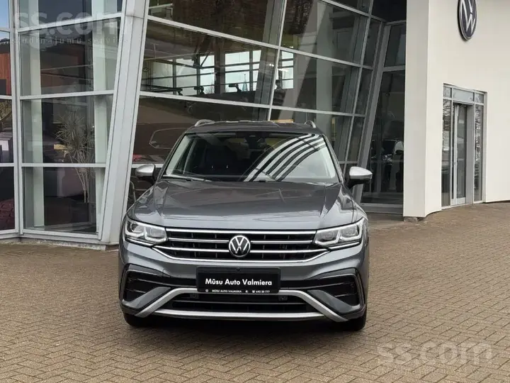 Volkswagen Tiguan Allspace 2022 photo 2