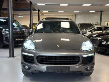 Porsche Cayenne 2015 photo 2