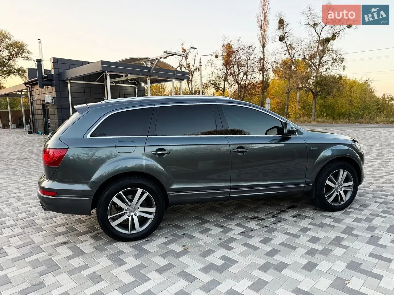 Audi Q7 2014 photo 4
