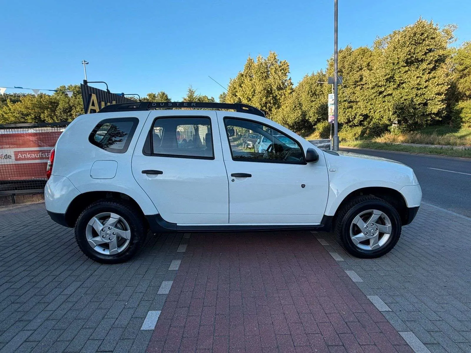 Dacia Duster 2015 photo 4