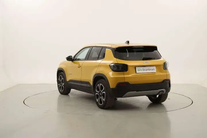 Jeep Avenger Summit 2025 photo 3