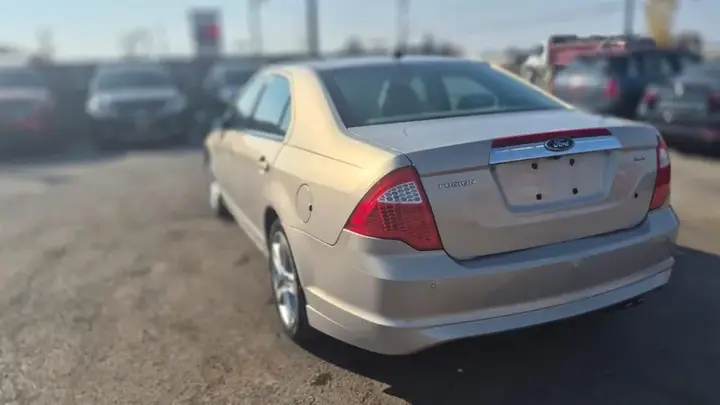 Ford Fusion 2010 photo 3