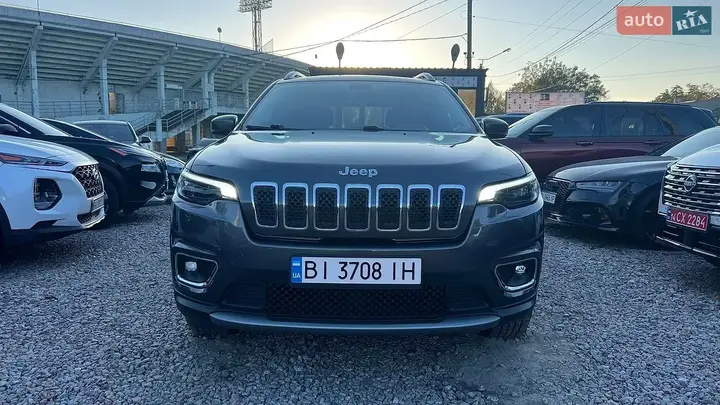 Jeep Cherokee 2018 photo 3