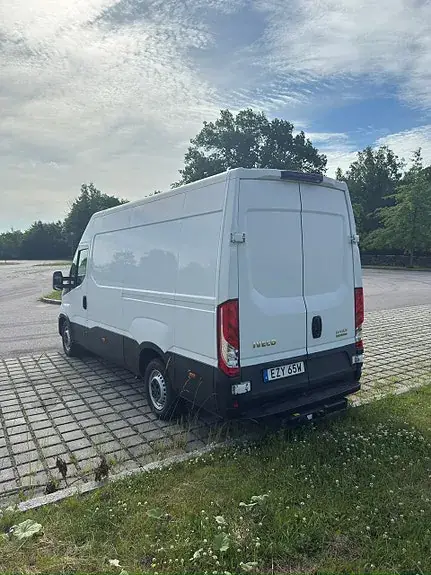 Iveco Daily 2020 photo 2