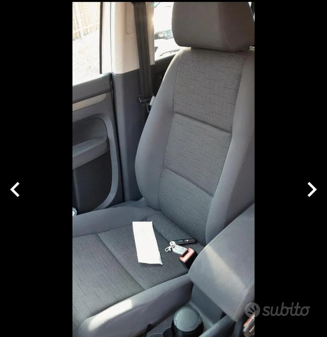Volkswagen Touran 2010 photo 4