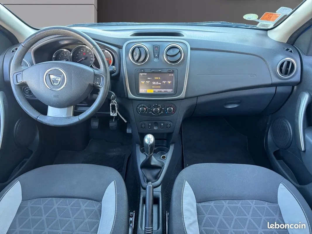 Dacia Sandero 2015 photo 3