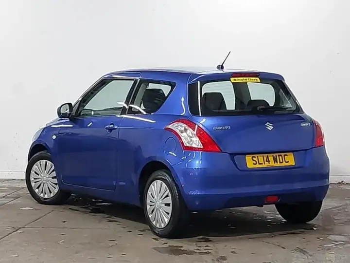 Suzuki Swift 2014 photo 2