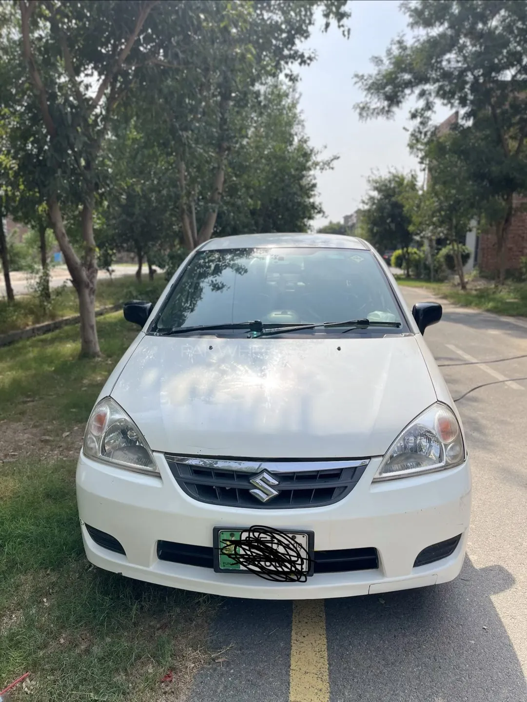 Suzuki Liana