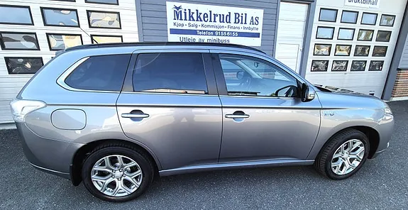 Mitsubishi Outlander 2014 photo 2