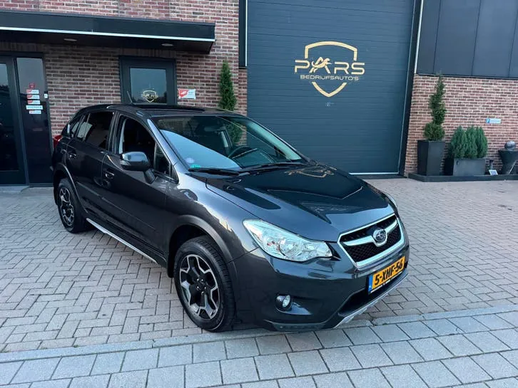 Subaru Xv 2014 photo 3