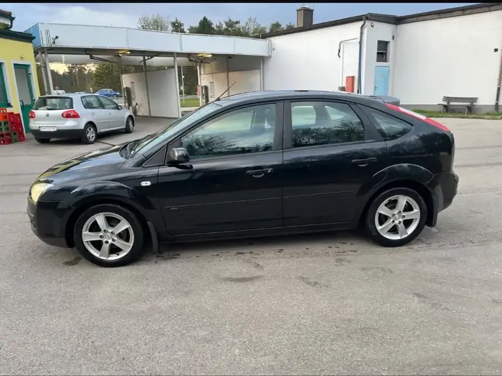 Ford Focus 2007 photo 2
