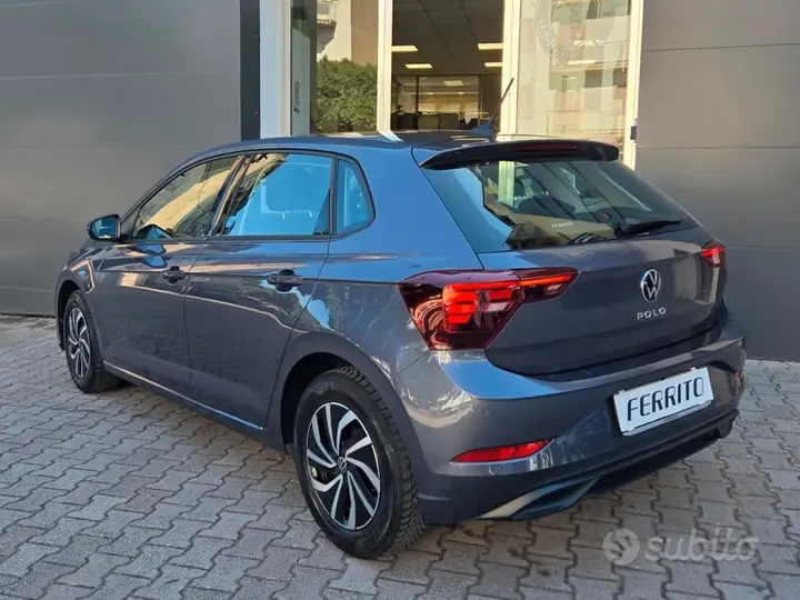 Volkswagen Polo 2023 photo 2