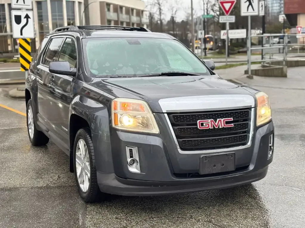 GMC Terrain 2011 photo 2