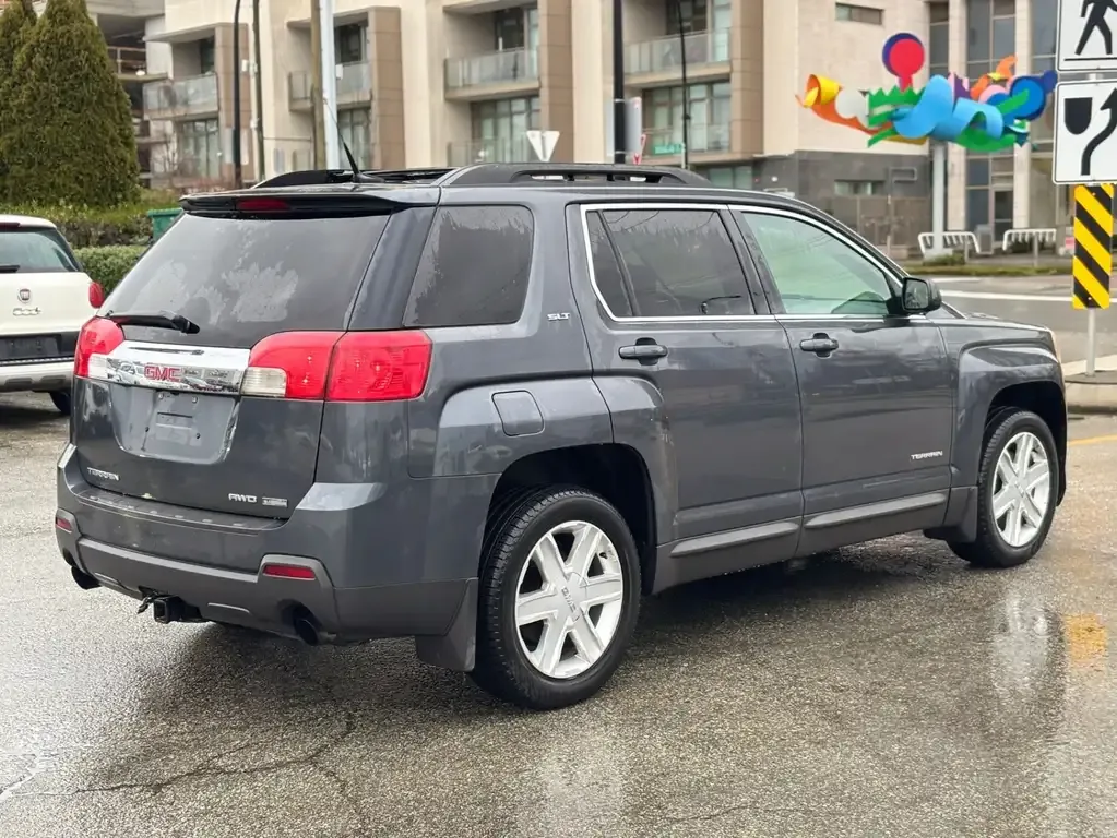 GMC Terrain 2011 photo 4