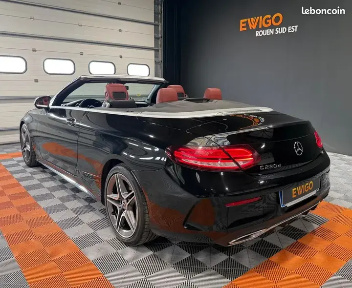 Mercedes-Benz C-Class 2019 photo 2